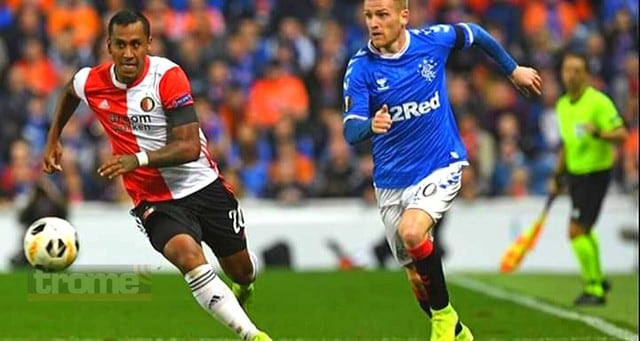 Con Renato Tapía, Feyenoord, no pudo sonreír en su debut en la Europa League