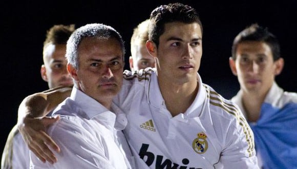 Cristiano Ronaldo y José Mourinho celebraron juntos tres títulos de Real Madrid. (Foto: AFP)