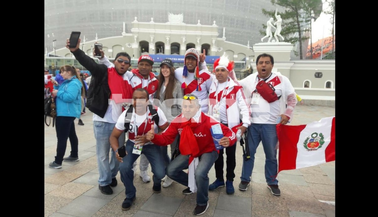 Hinchas peruanos en el Ekaterimburgo Arena por el Perú vs. Francia