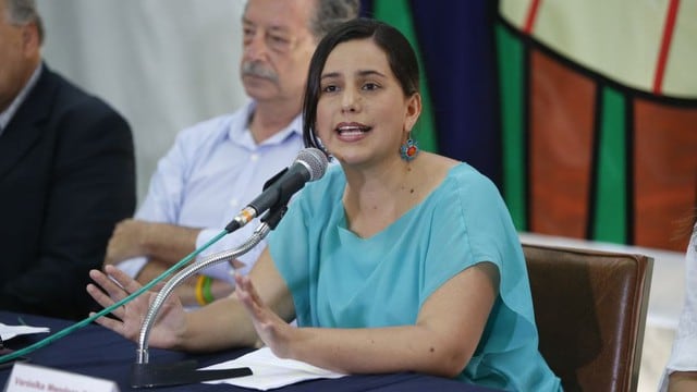 Verónika Mendoza, Marisa Glave y Marco Arana hablaron sobre autogolpe en Venezuela.