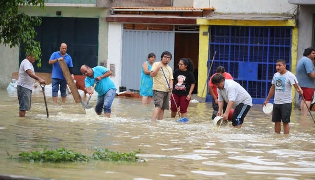 Vecinos afectados en San Juan de Lurigancho tendrán tolerancia para llegar a sus centros de labores. (Foto: GEC)