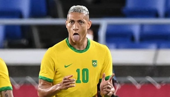 Richarlison se perdió la fecha triple de Eliminatorias, al igual que nueve brasileños que militan en la Premier League. (Foto: AFP)