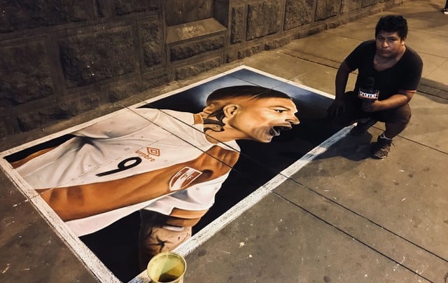El artista que pinta a Paolo Guerrero en las calles (Foto: Percy Vargas)