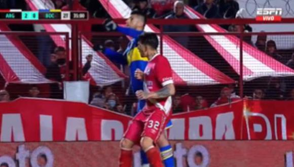 El codazo de Carlos Zambrano a Nicolás Reniero en el Boca vs. Argentinos Juniors. (Captura: ESPN)