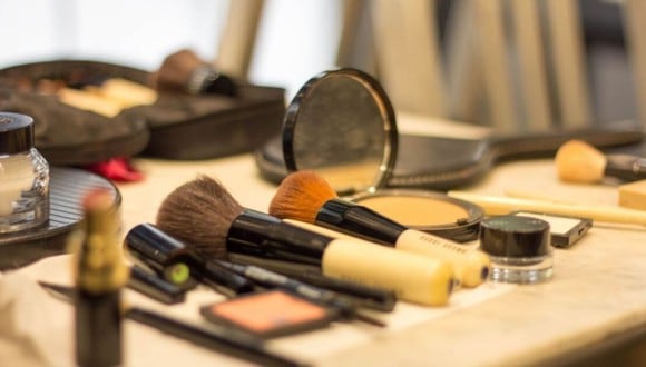 Cinco errores de maquillaje que te aumentan la edad y no deberías cometer. (Foto: Pixabay)