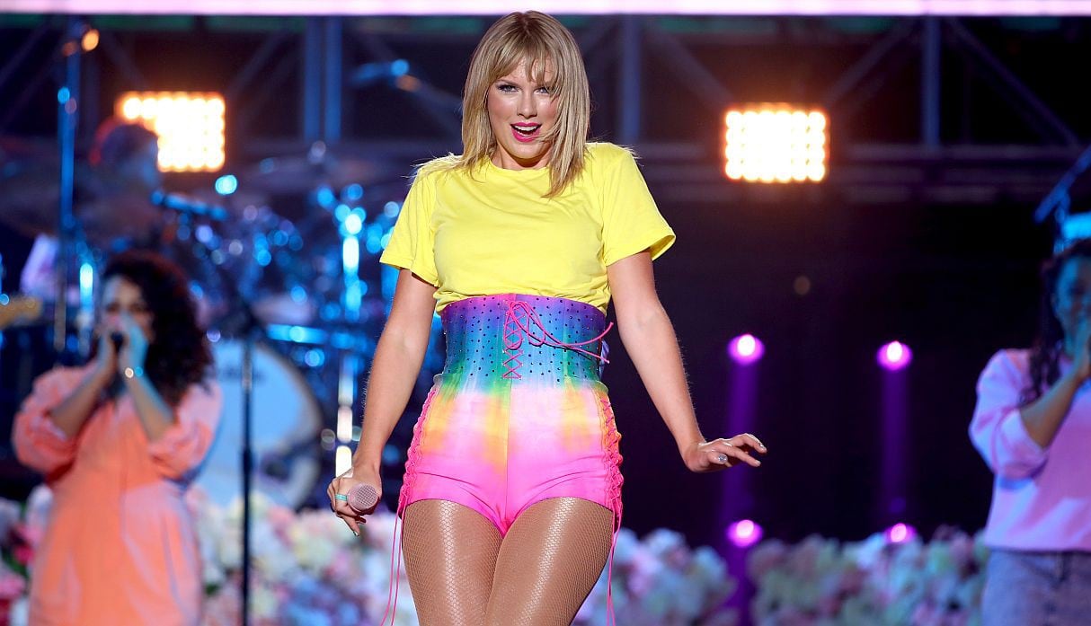 Taylor Swift lanzará línea de ropa inspirada en su nuevo álbum “Lover”. (Foto: AFP)