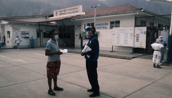 Huánuco: un ciudadano denunció que el hospital carecía de bolsas colectoras, insumo necesario para la donación de sangre. (Foto: Defensoría)