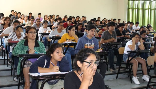 Los postulantes buscan acceder a una de las 4,768 vacantes que ofrece la casa de estudios. (Foto: Andina)