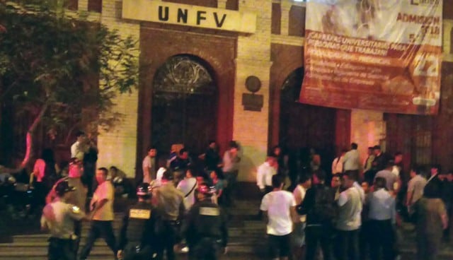 Estudiantes toman la Villarreal. Foto: Twitter