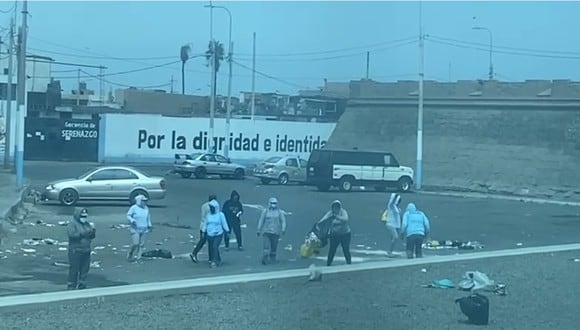 Trabajadores de Eslimp fueron grabados arrojando desperdicios en calles chalacas. | Municipalidad del Callao