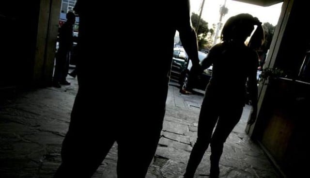10 años de cárcel para sujeto que abusó de su hijastra de 7 años. Foto: USI