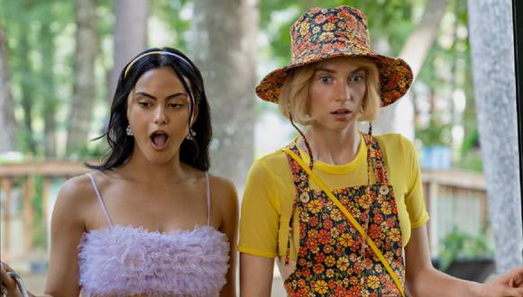 Eleanor (Maya Hawke) y Drea Torres (Camila Mendes) son las protagonistas de "Revancha ya" (Foto: Netflix)