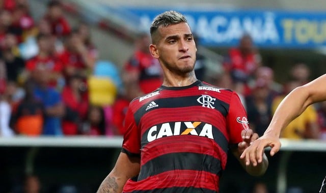 Flamengo despidió a Barbieri y Miguel Trauco se quedó sin técnico tras derrota en Copa de Brasil