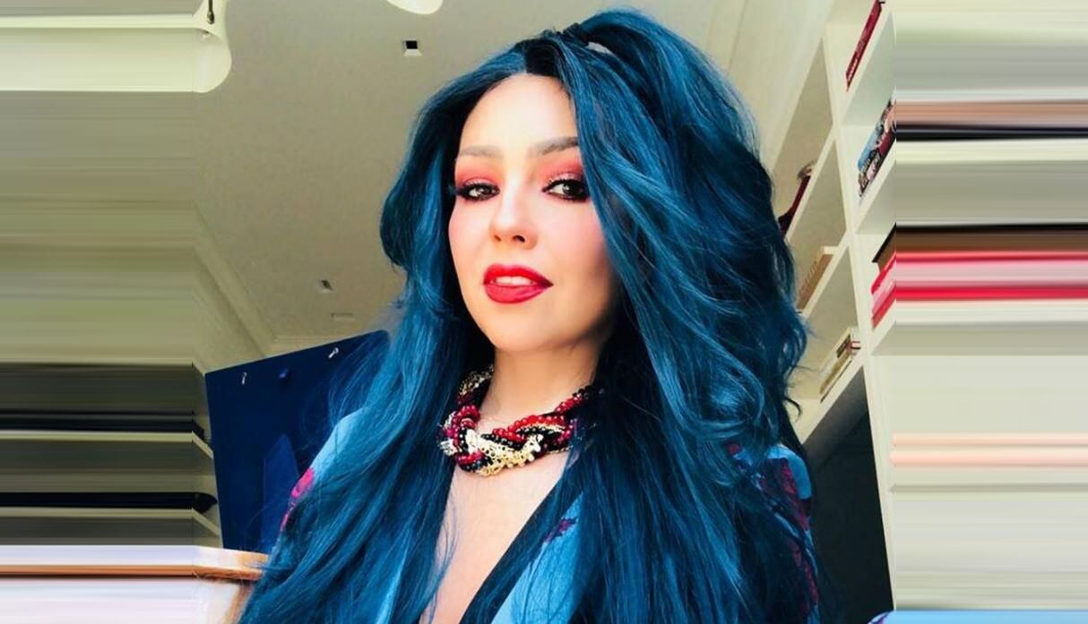 Thalía sorprende con radical cambio de look y desata la intriga de sus seguidores. (Instagram)