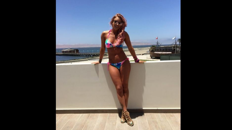 Leslie Shaw se luce en sexys bikinis durante grabación de su nuevo video