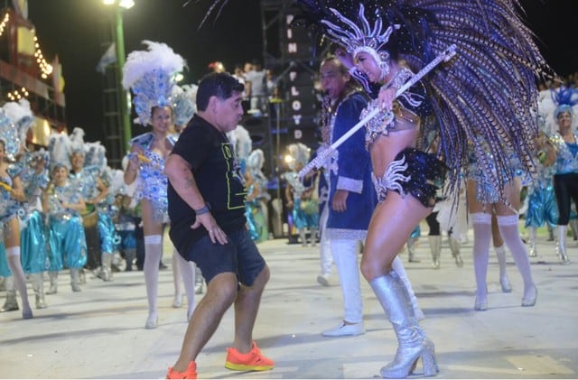 Diego Maradona fue la estrella en los Carnavales de Corrientes en el sur de Argentina