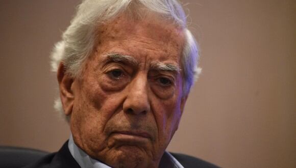 Mario Vargas Llosa se encuentra internado. (Foto: ORLANDO ESTRADA / AFP)