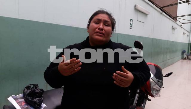 Vendedora denuncia que le robaron mercadería por no pagar cupo y hasta la amenazaron con 'meterle granada'. Video: Mónica Rochabrum