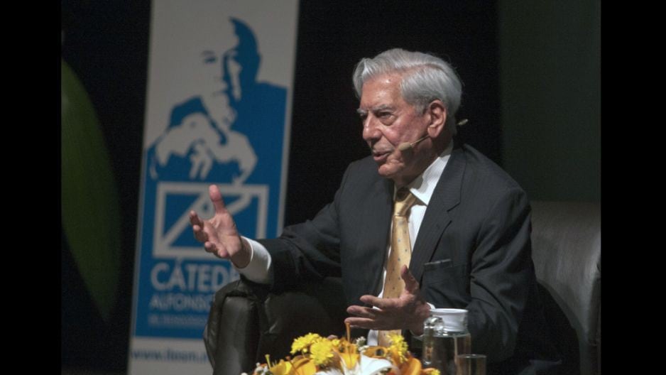Mario Vargas Llosa cumple hoy 80 años y lo celebrará con 'tonazo', invitados de lujo e Isabel Preysler  - 1
