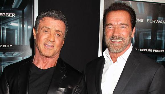 Sylvester Stallone y Arnold Schwarzenegger en el estreno de ‘Plan de Escape’ en Nueva York. (AP)