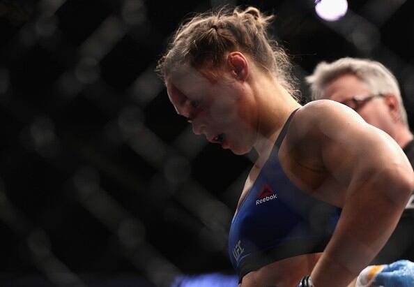 Ronda Rousey no fue ni la sombra de la peleadora que todos recordamos en el UFC. (Getty)