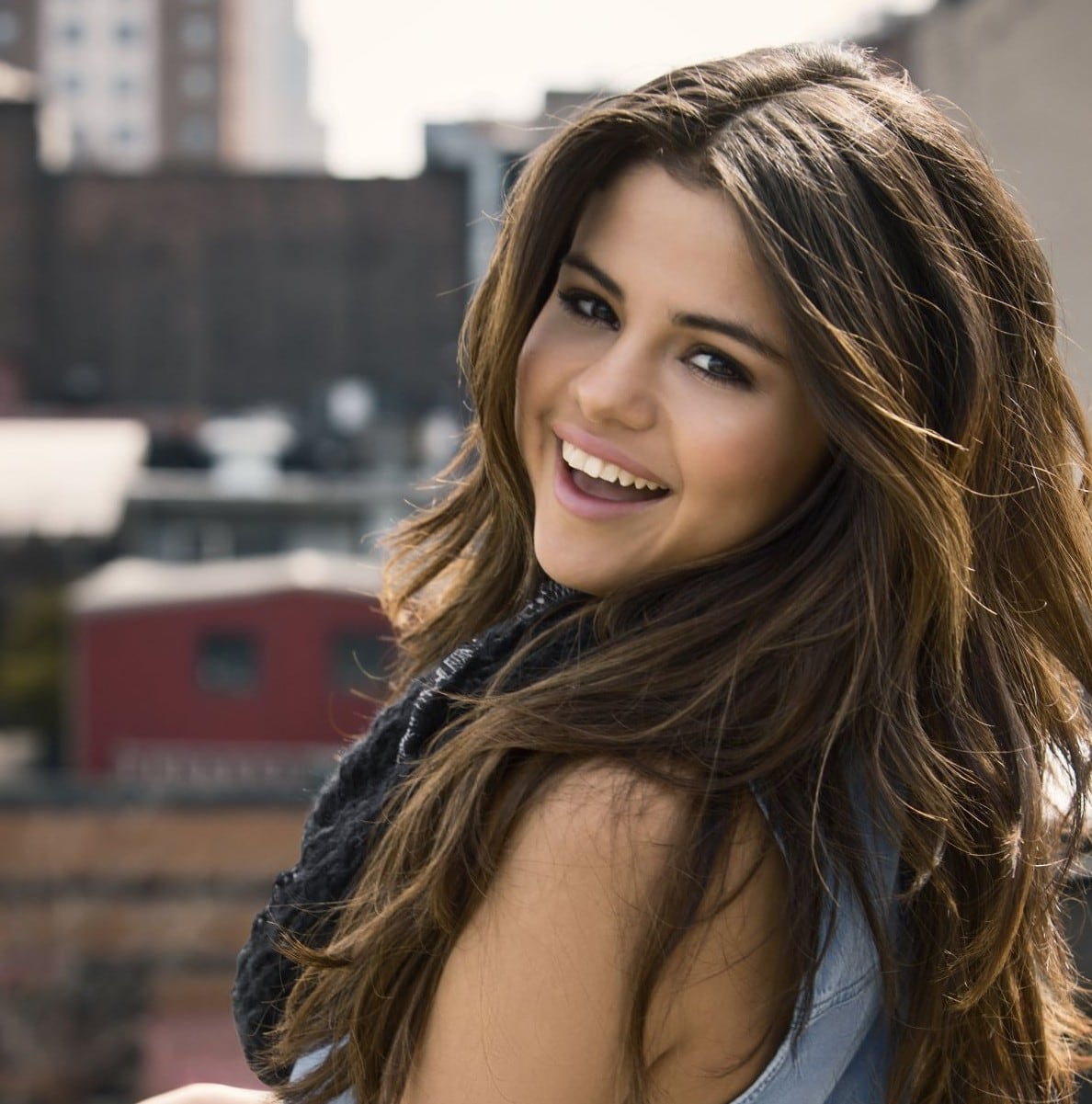 Selena Gomez anunció al mundo que se alejaría por un tiempo del mundo de la farándula en agosto del 2015.