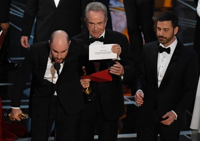 El terrible error en los Oscars 2017 que todos comentan y la explicación que aún no se da. ¿Por qué ocurrió esto? (Fotos: AFP)