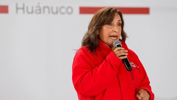 Dina Boluarte se pronunció a la prensa desde San Juan de Lurigancho. Foto: archivo Andina)