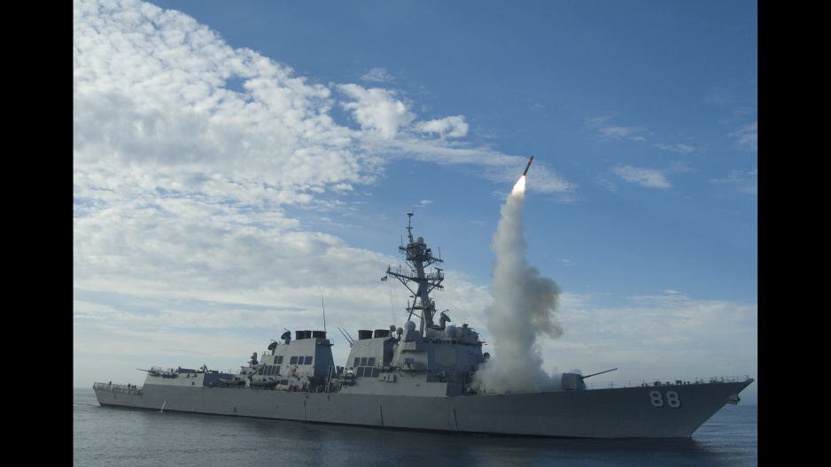 Estados Unidos lanza misiles Siria por ataque químico.