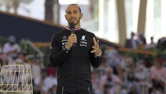Lewis Hamilton, siete veces campeón de la F1, hizo el anuncio en Dubái. (Foto: AFP)