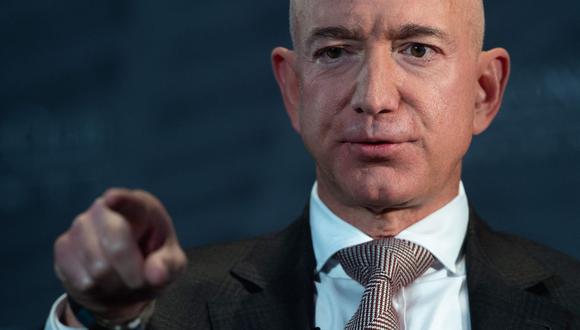 El fundador de Amazon, Jeff Bezos, contó que tiene reglas preestablecidas para alcanzar el éxito. Entre ellas está ponerse un límite de tiempo para tomar un decisión. (Foto: Saúl Loeb / AFP)