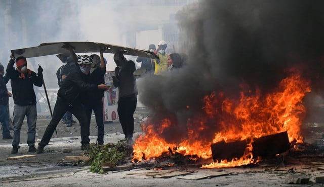 Violentos enfrentamientos se registran en nueva jornada de protestas en Ecuador. (Foto: AFP)