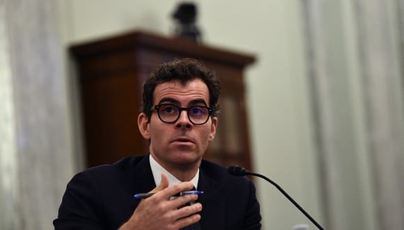 El director ejecutivo de Instagram, Adam Mosseri, testifica en una audiencia del Senado de los EE. UU. En Washington, DC, el 8 de diciembre de 2021. (Foto: Brendan Smialowski / AFP)