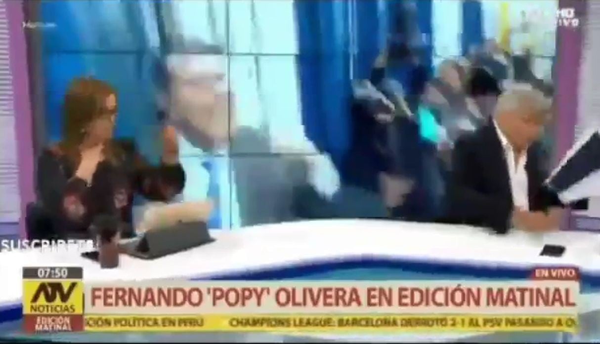 Ricardo Pinedo, secretario y amigo de Alan García, llamó "cobarde" a Fernando Olivera cuando abandonó el set del programa de Milagros Leiva, aunque luego 'Popy' regresó a su lugar. (Capturas: ATV)