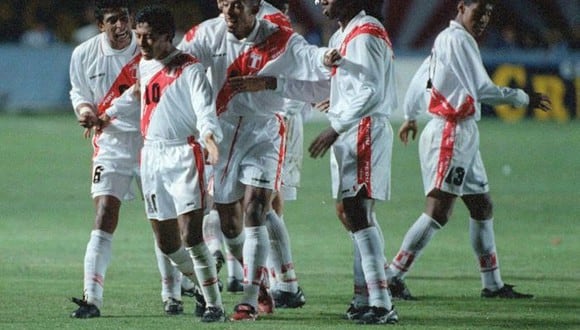 El equipo que casi logra llegar al Mundial, era dirigido por Juan Carlos Oblitas.