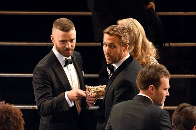 Ryan Gosling y Justin Timberlake se reencontraron en los premios y así reaccionaron en Twitter