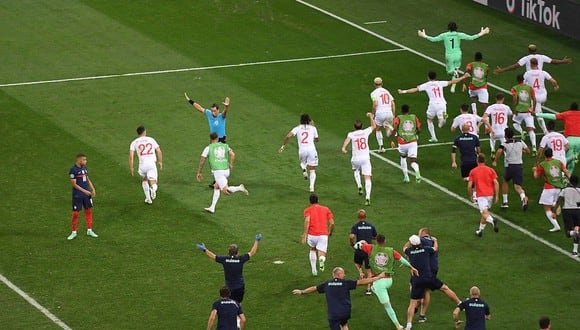 Kylian Mbappé falló el último penal de la serie entre Francia vs. Suiza. (Foto: AFP)