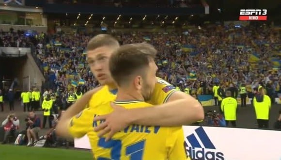 Gol de Artem Dovbyk para el 3-1 de Ucrania vs. Escocia. (Captura: ESPN3)