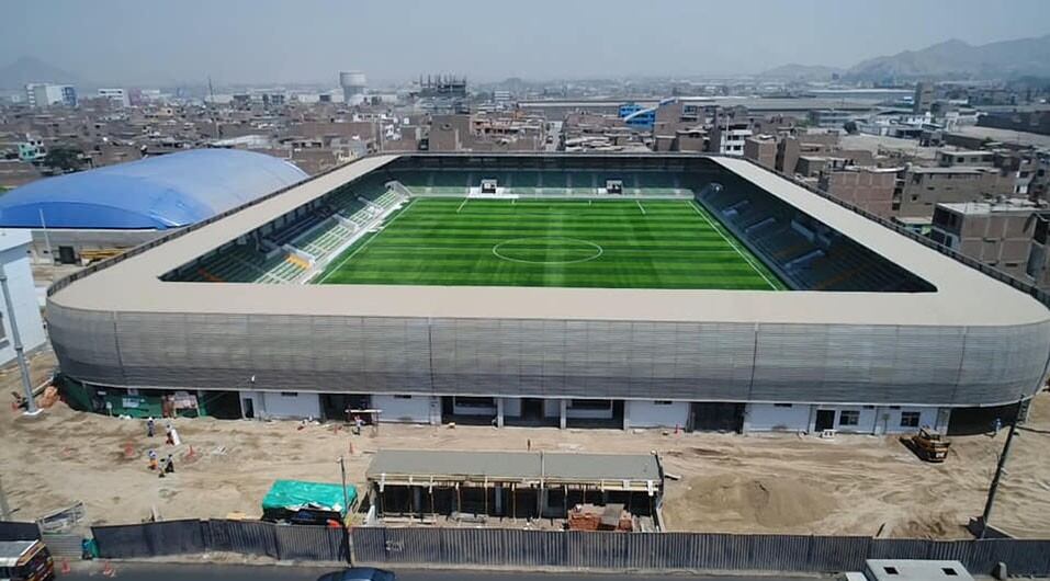El estadio Municipal de Ate será inaugurado el próximo 20 de diciembre. (Foto: Facebook Óscar Benavides Majino - Página Personal)