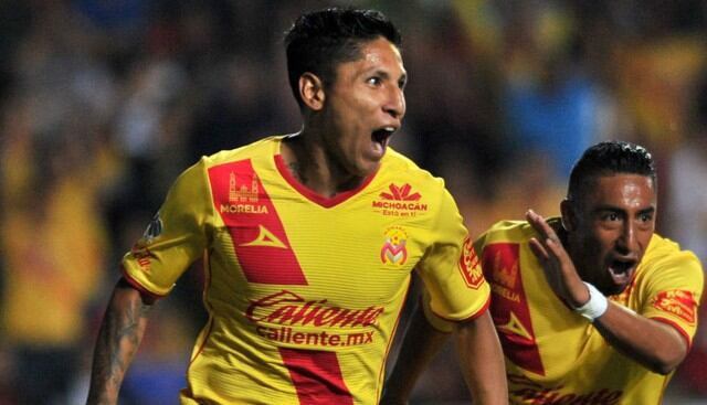 Raúl Ruidíaz anotó un gol durante el último partido de Monarcas Morelia. (AFP)