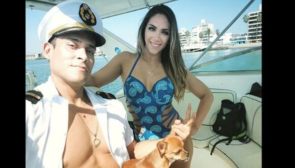 Christian Domínguez y Chabelita celebraron en un ‘yate’ su aniversario y volvieron a jurarse amor. (Foto: Instagram)