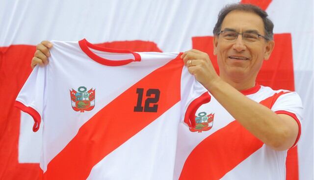 Perú vs Escocia: Martín Vizcarra, un hincha más en el Estadio Nacional para apoyar a la blanquirroja
