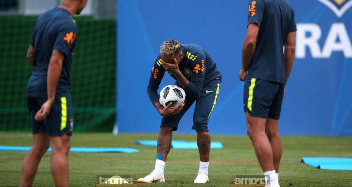 Neymar preocupa a todo Brasil tras abandonar entrenamiento con dolor en el tobillo