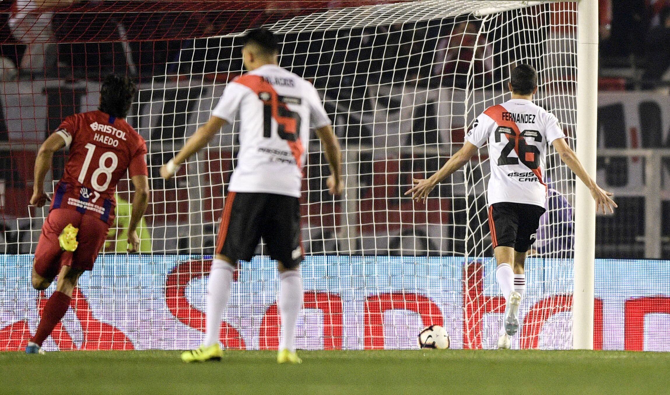 Nacho Fernández pone el primero para River Plate ante Cerro Porteño