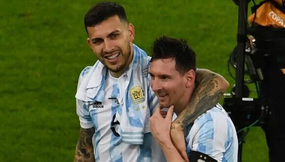 Lionel Messi y Leandro Paredes comparten equipo en la selección de Argentina. (Foto: AFP)