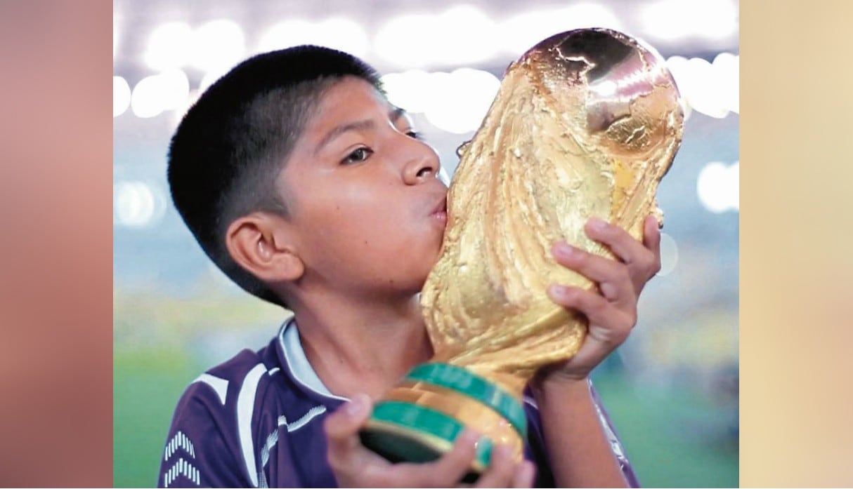 Jahir Polanco, el niño peruano que derrotó al cáncer y alzó la Copa del Mundo