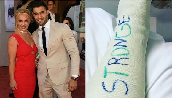 Sam Asghari, novio de Britney Spears, la acompañó al hospital y fue el encargado del diseño de su yeso. (Foto: Instagram)