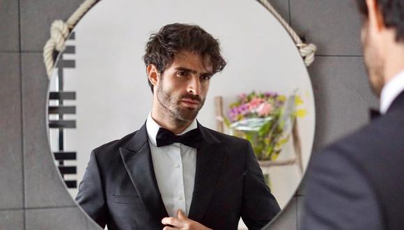 El modelo y actor Juan Betancourt debuta como empresario con una marca de camisas. (Foto: Instagram)