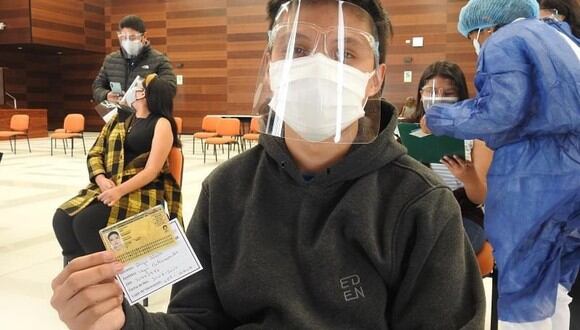 Adolescente vacunado en Tacna el pasado 13 de setiembre. La región ya venía vacunando a los menores a partir de los 14 años. (Foto: Diresa Tacna)