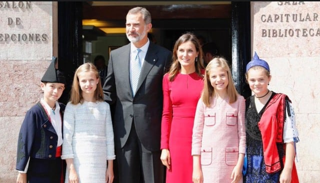 La Reina Letizia y el Rey Felipe VI habrían tenido un altercado por el regalo de la princesa Leono, un iPhone X. (Fotos: Agencias)